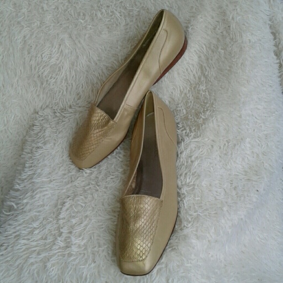 Enzo Angiolini Women ENZO ANGIOLINI GOLD LEATHER LIBERTY FLATS